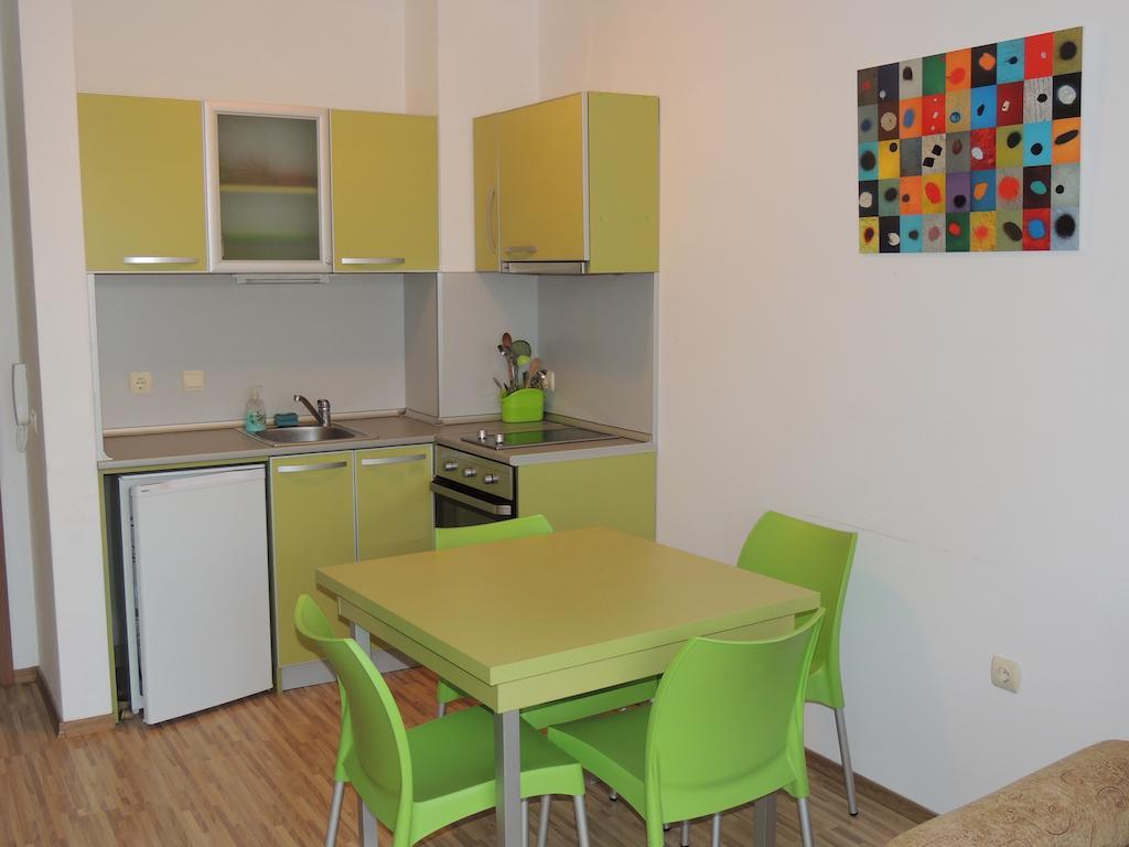 Apartments In Relax Complex Fantasy Hisarya Habitación foto