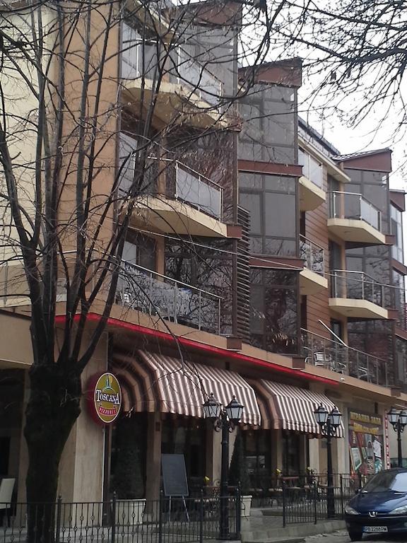 Apartments In Relax Complex Fantasy Hisarya Exterior foto